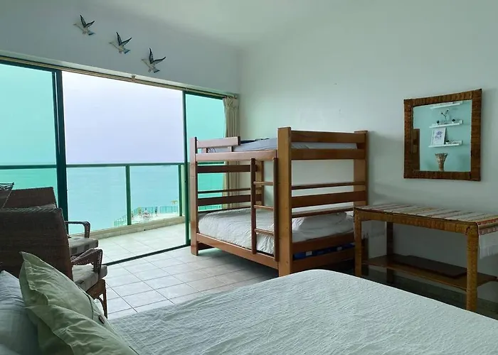 Suite En Colon Miramar Con Netflix Para 8 Personas
