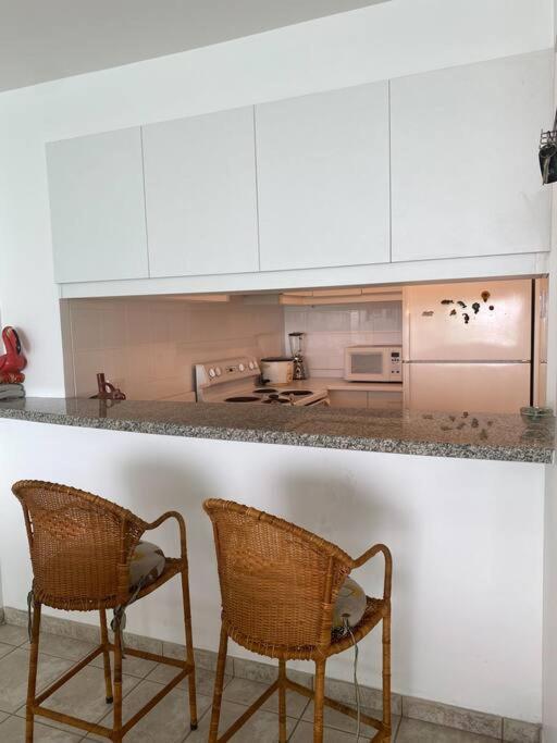 Apartment En Colon Miramar Con Netflix 8 Personas *