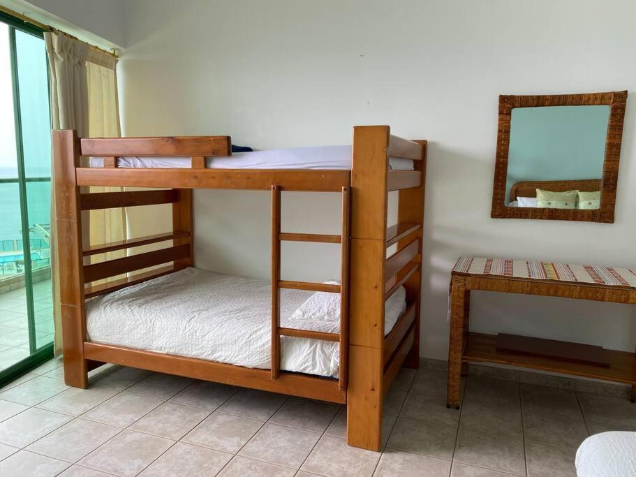 En Colon Miramar Con Netflix 8 Personas Apartment Salinas (Santa Elena)