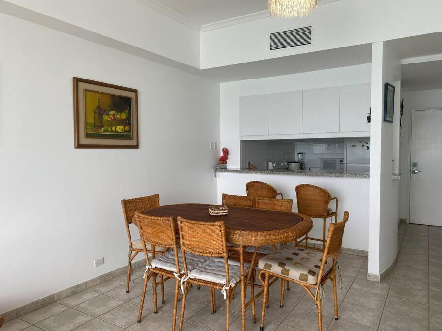 En Colon Miramar Con Netflix 8 Personas Apartment Salinas (Santa Elena)