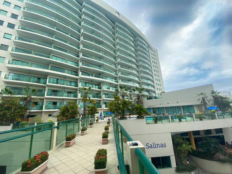 En Colon Miramar Con Netflix 8 Personas Apartment *